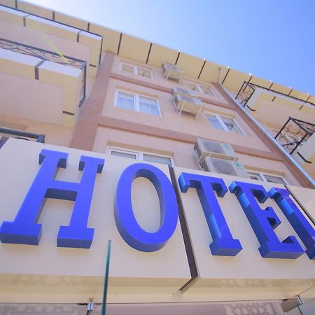 Hotel Art Palace Tashkent Esterno foto