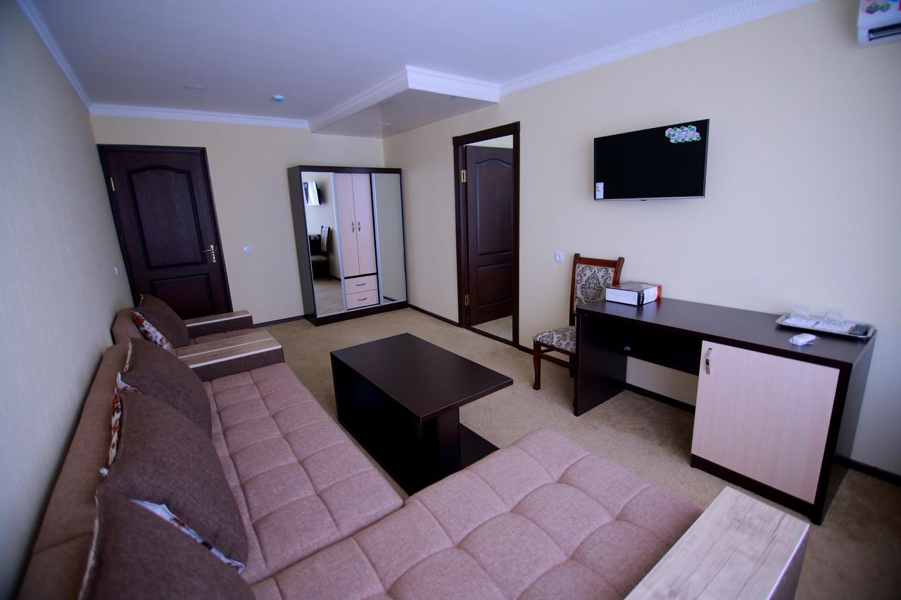 Hotel Art Palace Tashkent Esterno foto