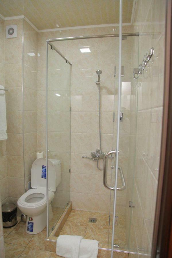 Hotel Art Palace Tashkent Esterno foto